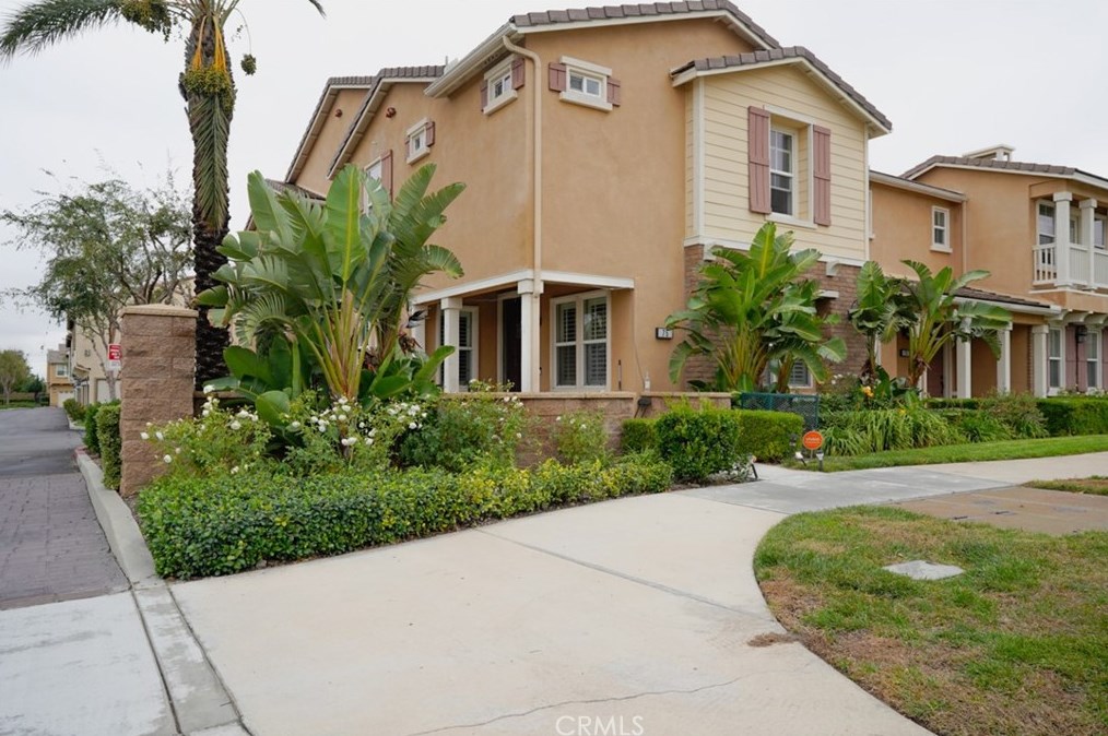 14975 S Highland Ave #75, Fontana, CA 92336