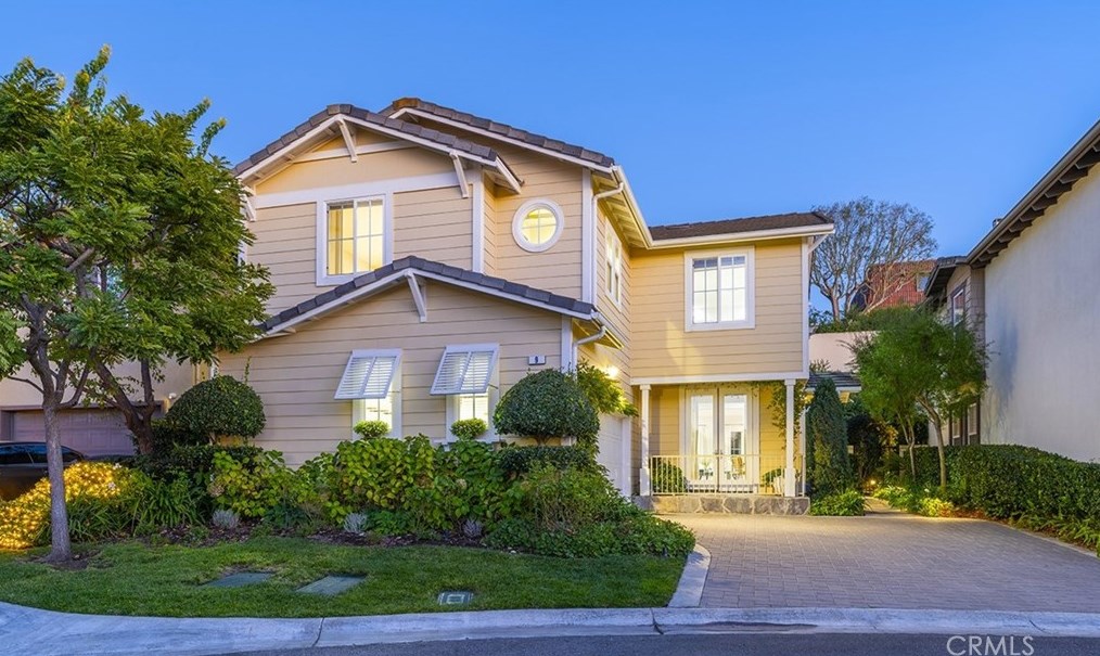 9 Pepper Tree Ln, Palos Verdes Estates, CA 90274