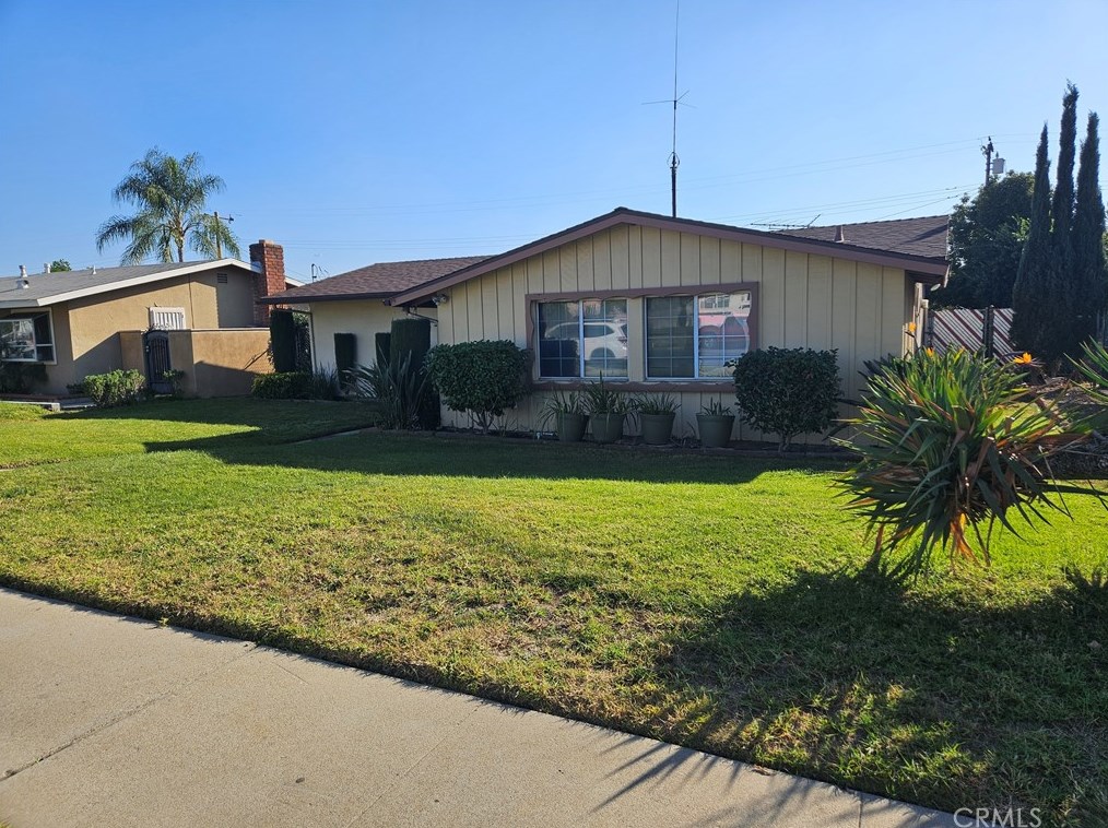 5437 San Bernardino St, Montclair, CA 91763