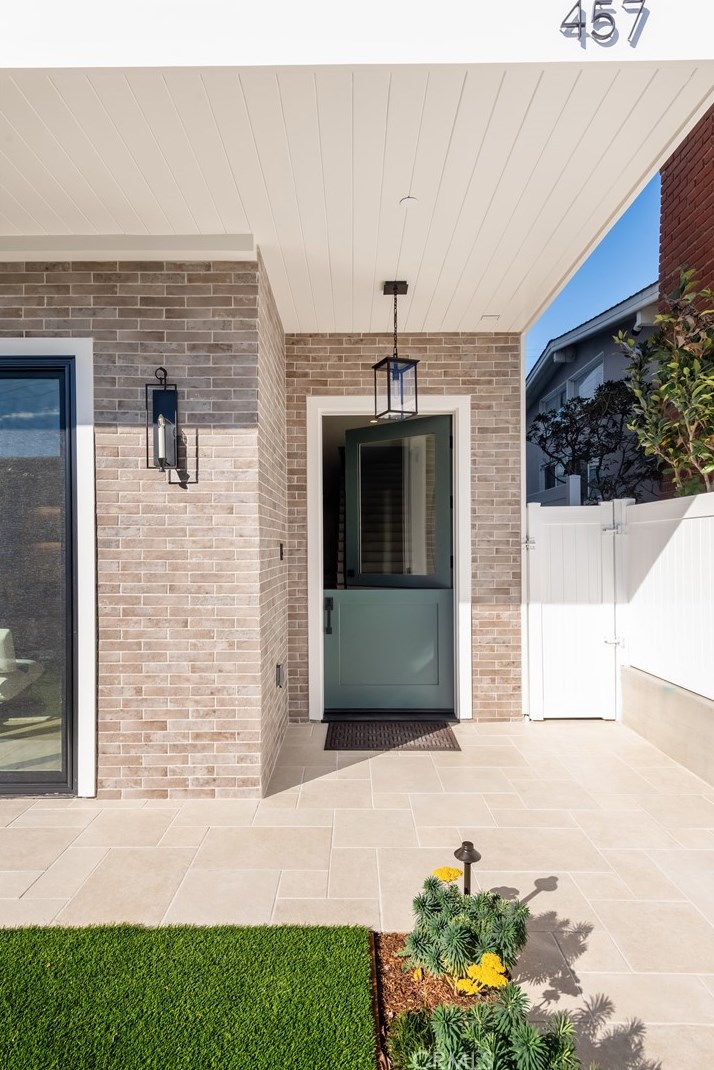 457 28th St, Manhattan Beach, CA 90266