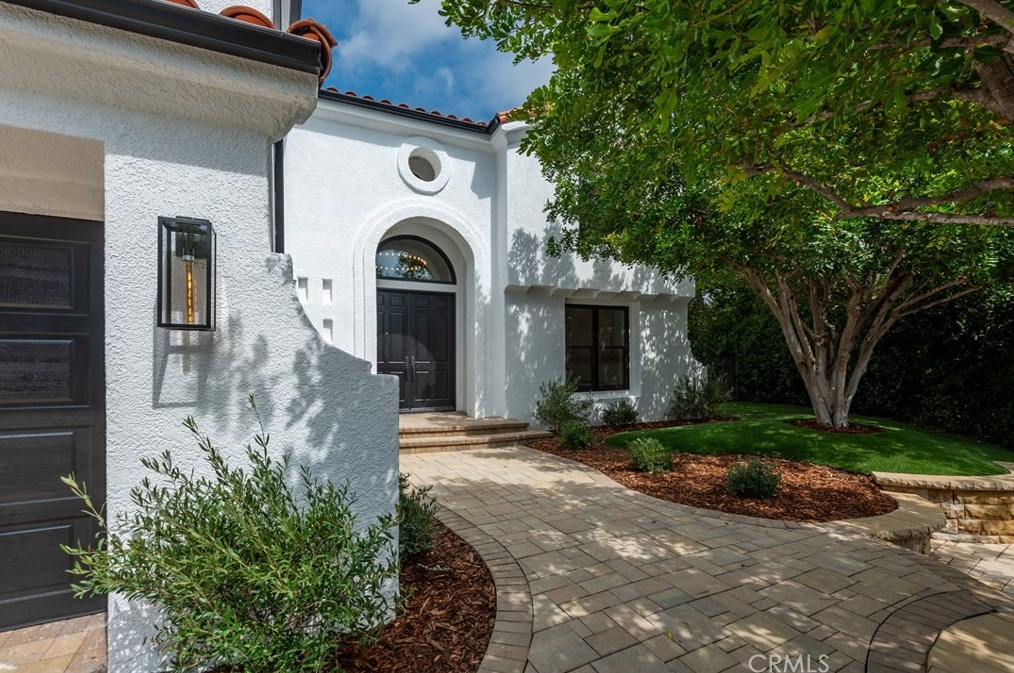 24903 Lorenzo Ct, Calabasas, CA 91302