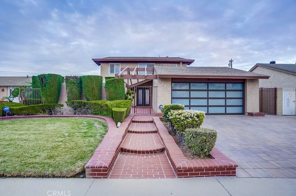19902 Dunbrooke Ave, Long Beach, CA 90746