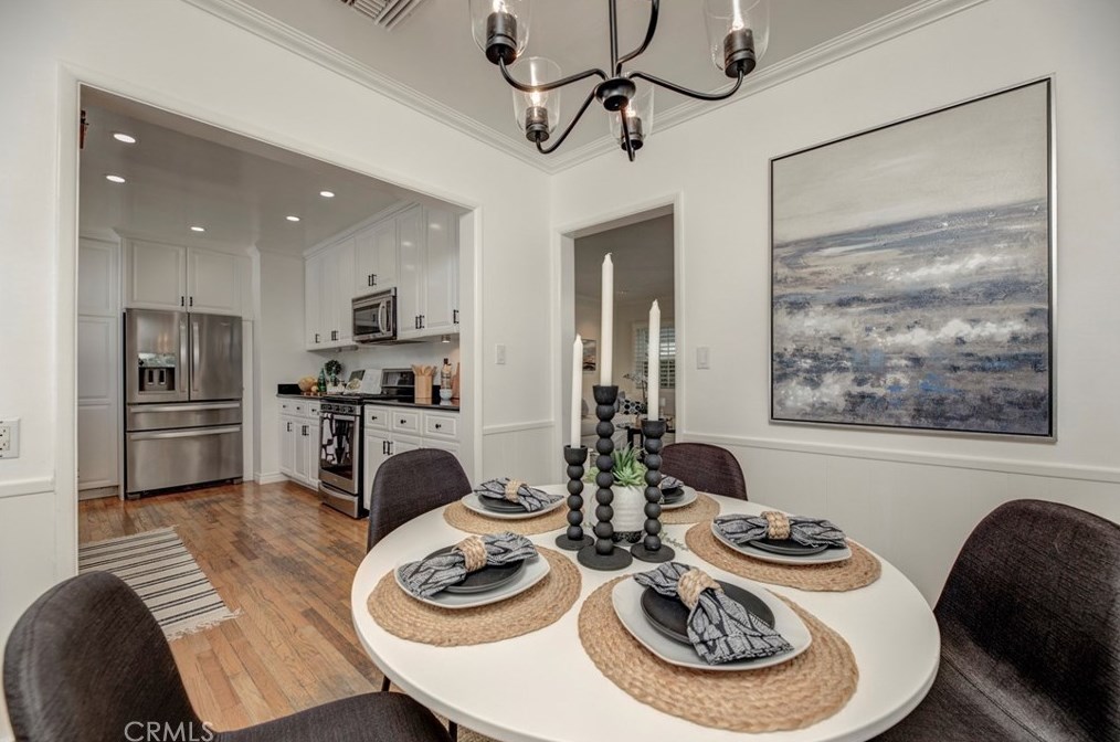 204 Walnut Ave, El Segundo CA  90245-2353 exterior