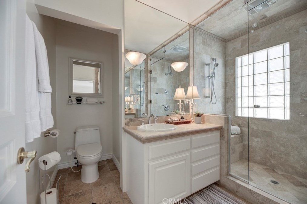 204 Walnut Ave, El Segundo CA  90245-2353 exterior