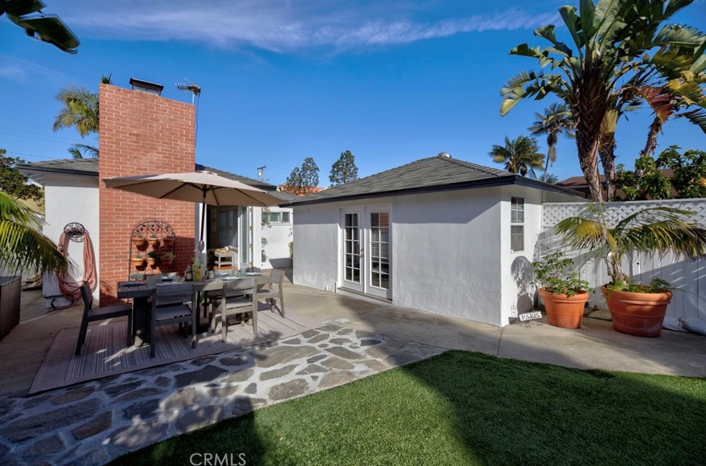 204 Walnut Ave, El Segundo CA  90245-2353 exterior