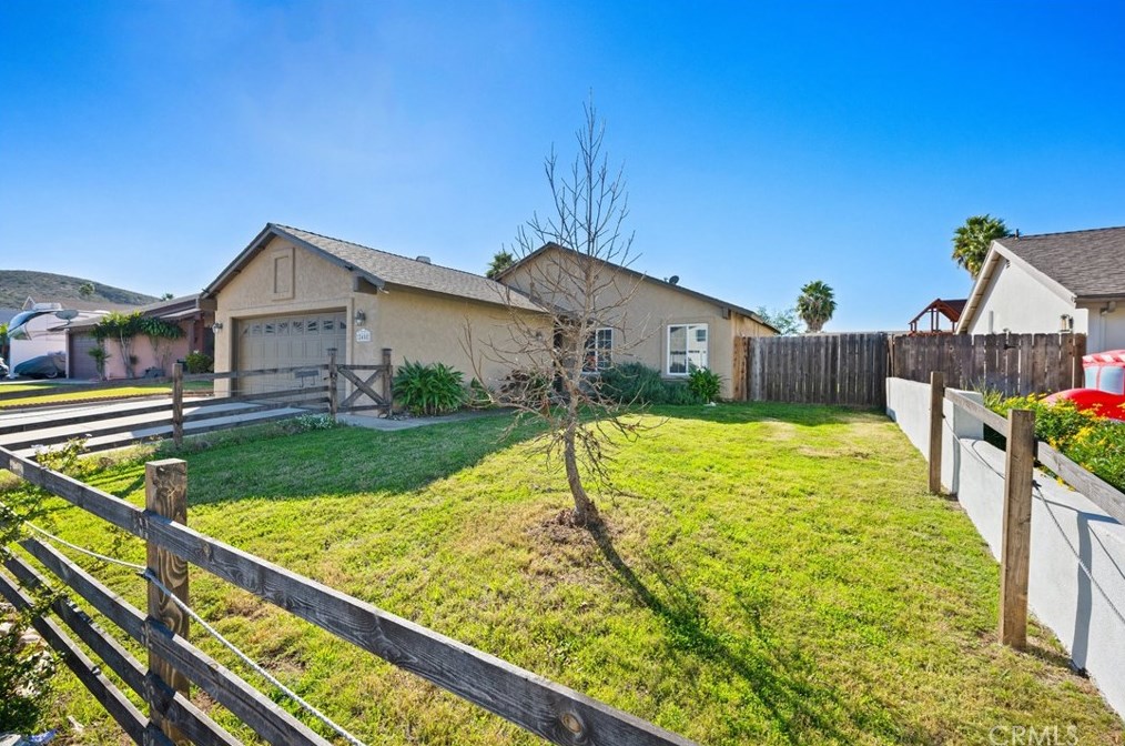 2458 Doubletree Rd, Spring Valley CA  91978-1913 exterior