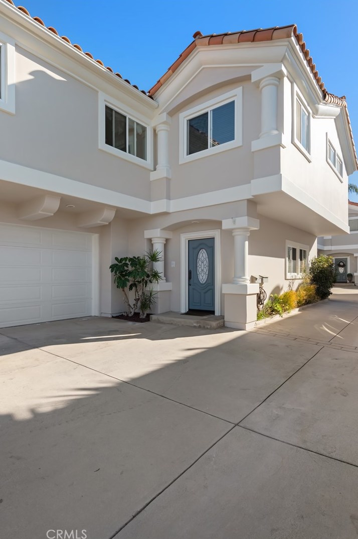 2108 Bataan Rd, Redondo Beach, CA 90278-1403