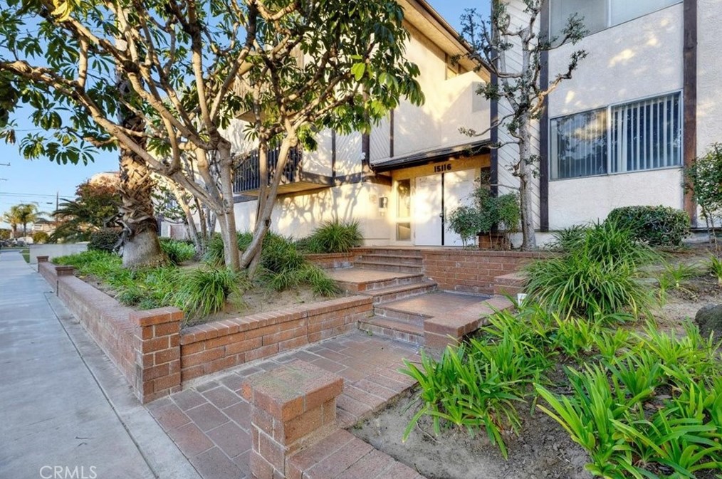15116 S Raymond Ave #113, Gardena, CA 90247