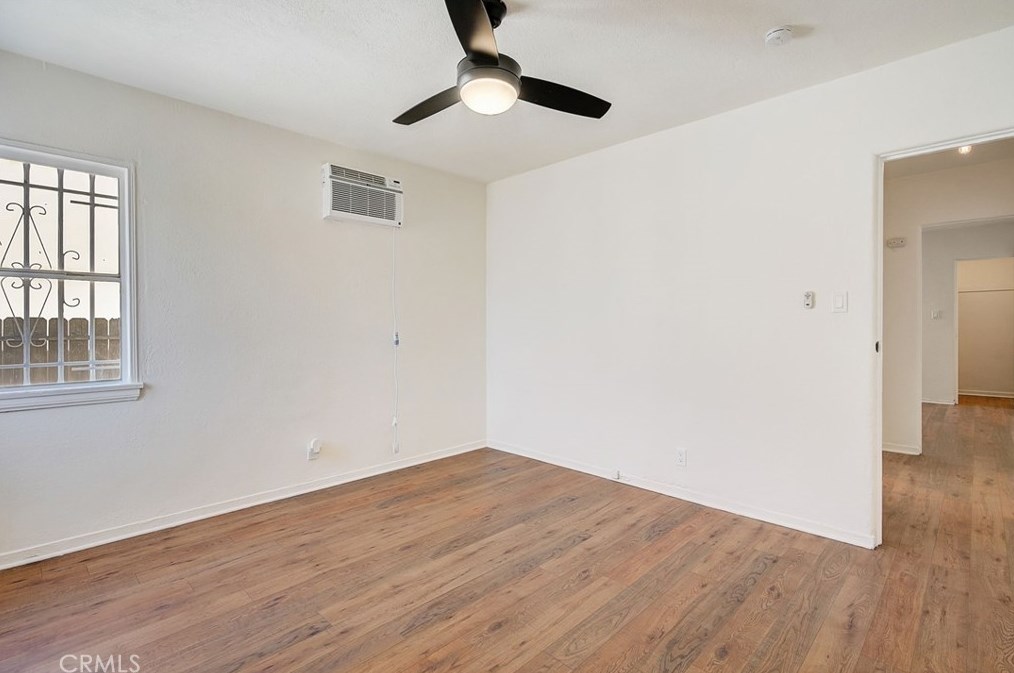 6233 Van Ness Ave, Los Angeles CA  90047-1665 exterior
