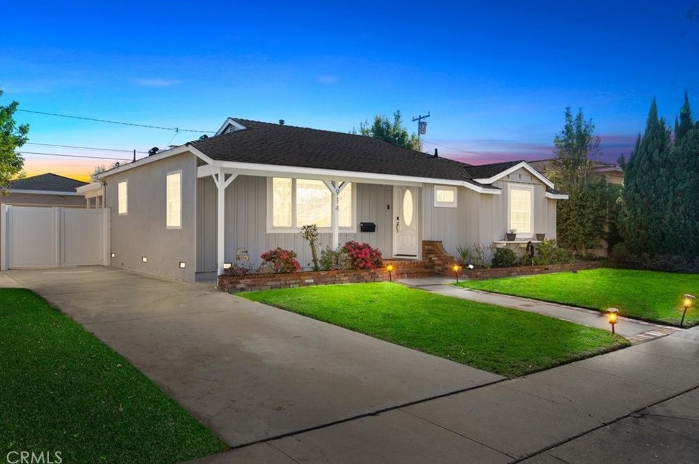 914 Felbar Ave, Torrance, CA 90503-5128