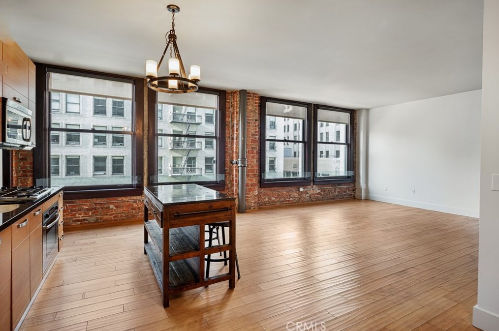 460 S Spring St #616, Los Angeles, CA 90013