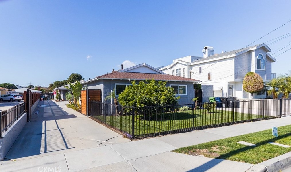 15217 Eastwood Ave, Lawndale, CA 90260