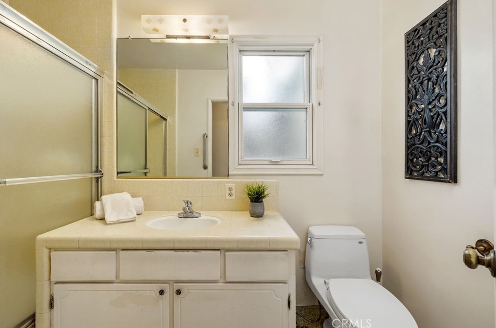 1318 Helberta Ave, Redondo Beach CA  90277-5130 exterior