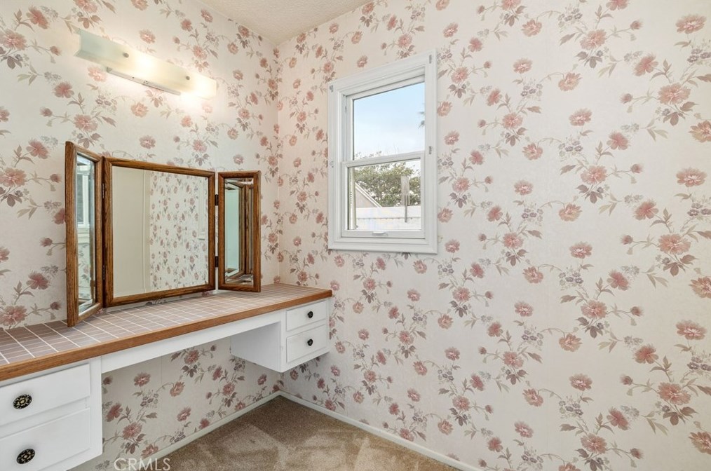 1318 Helberta Ave, Redondo Beach CA  90277-5130 exterior