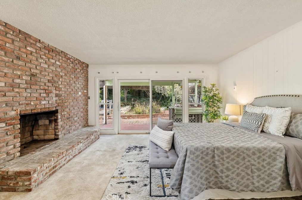 1318 Helberta Ave, Redondo Beach CA  90277-5130 exterior