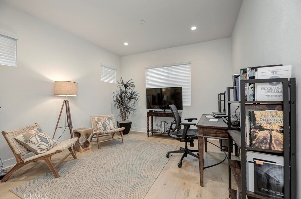 20415 Earl St, Torrance CA  90503-2415 exterior