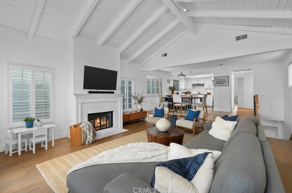 1734 Speyer Ln, Redondo Beach, CA 90278-4730