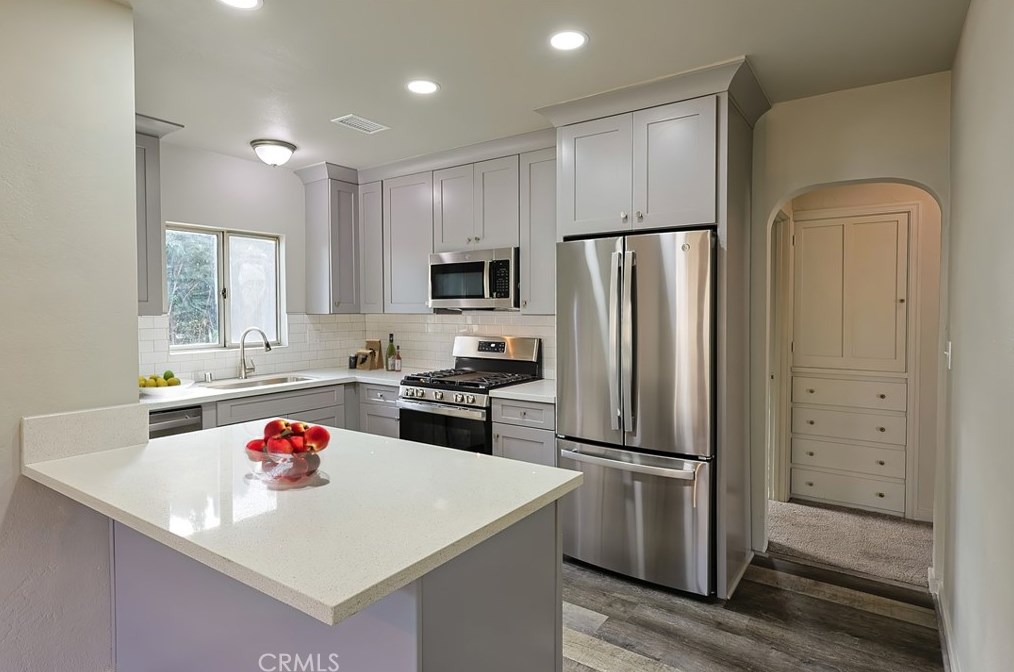 12402 Orange Dr, Whittier, CA 90601