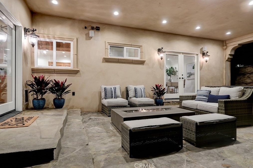 2609 Vargas Way, Redondo Beach CA  90278-1750 exterior