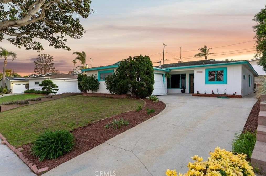 1327 Gertruda Ave, Redondo Beach, CA 90277-5127