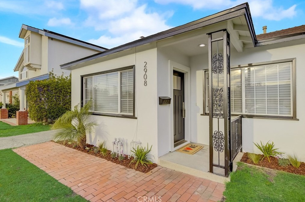 2908 Perkins Ln, Redondo Beach, CA 90278