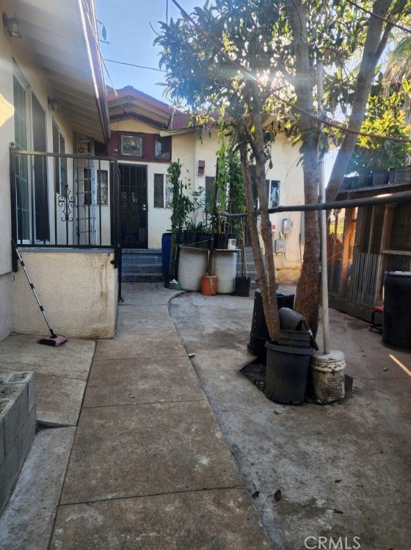 4715 Mascot St, Los Angeles CA  90019-5708 exterior