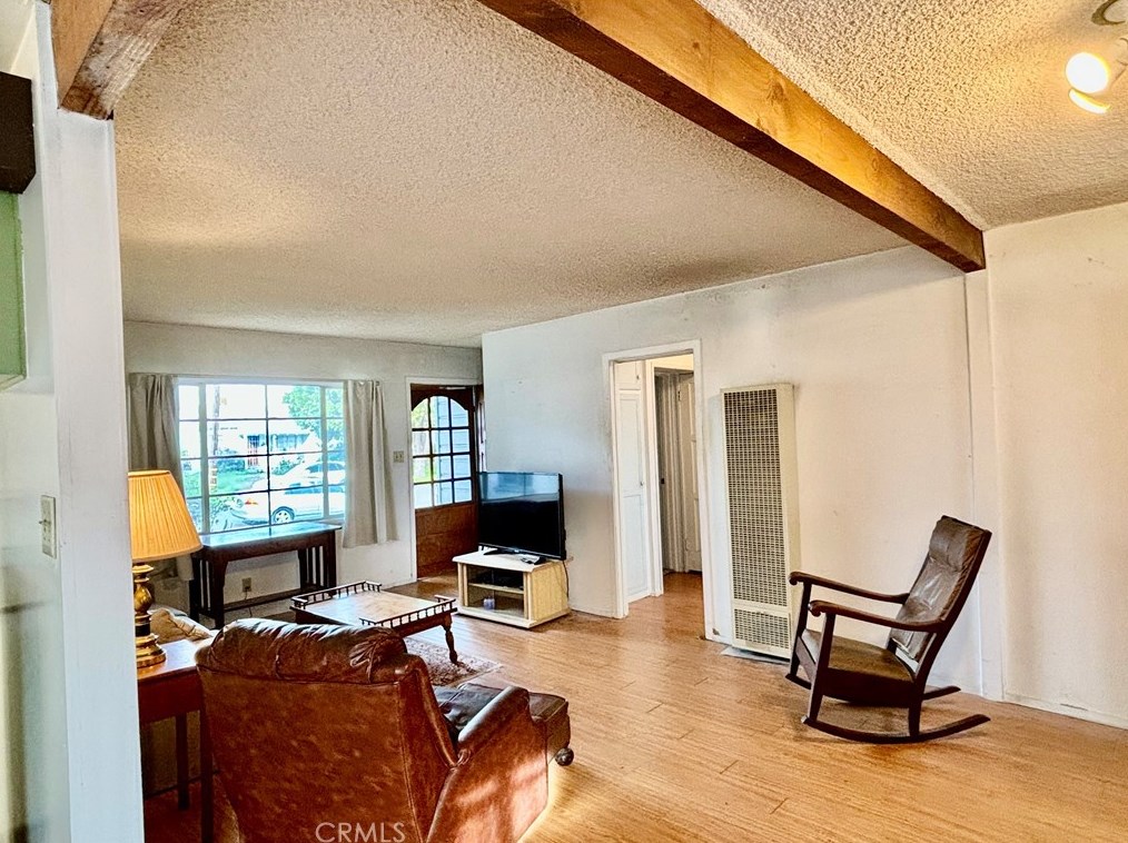3772 W 175th St, Torrance, CA 90504