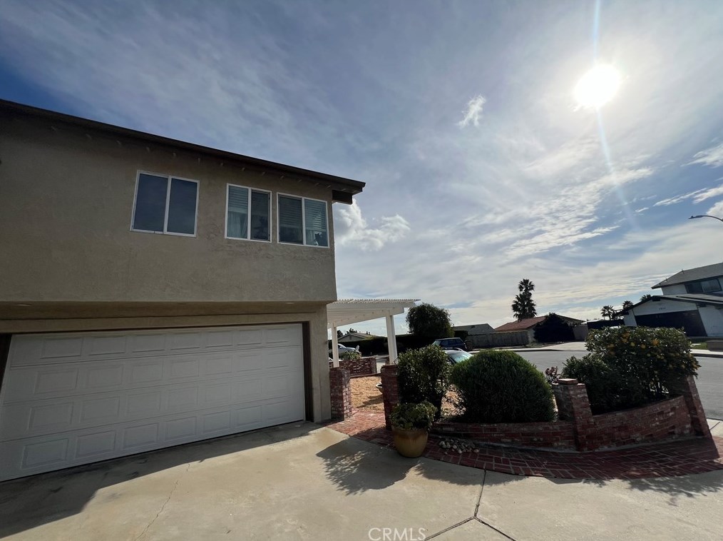 1948 Peninsula Verde Dr, Palos Verdes Estates, CA 90275-1053