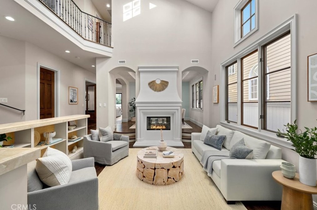3112 Maple Ave, Manhattan Beach, CA 90266