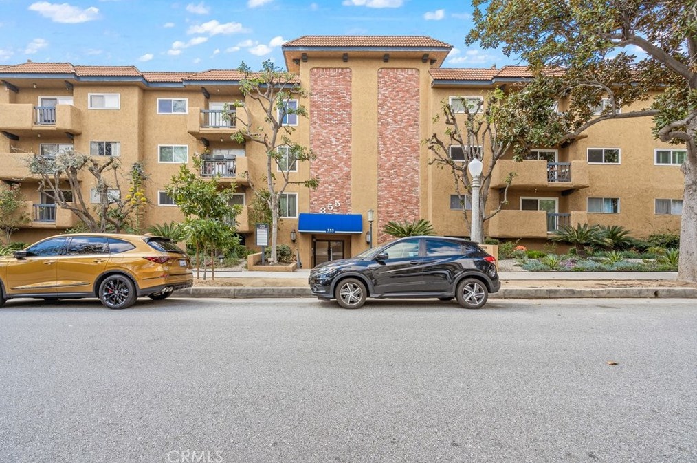 355 S Madison #301, Pasadena, CA 91101