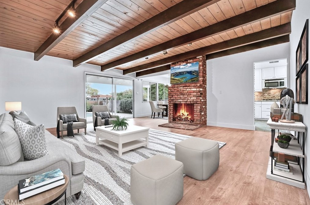 7550 Coldwater Canyon Ave, North Hollywood, CA 91605