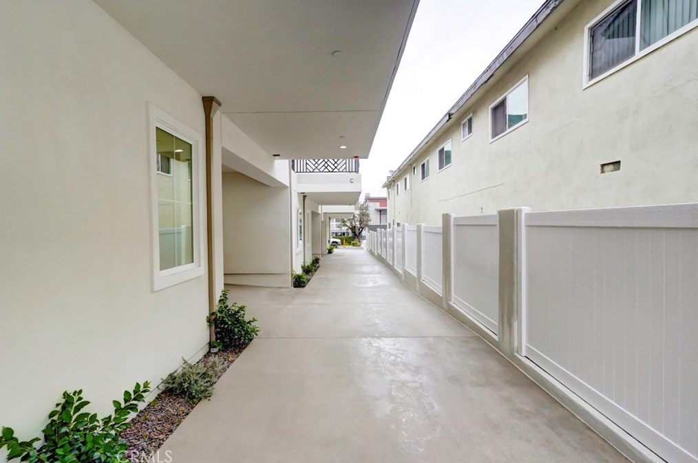 2412 Carnegie Ln #c, Redondo Beach, CA 90278