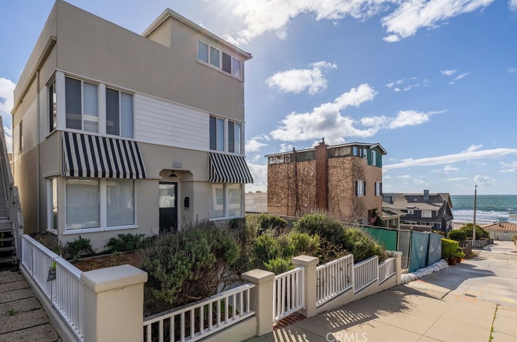 128 Eighth St, Manhattan Beach, CA 90266