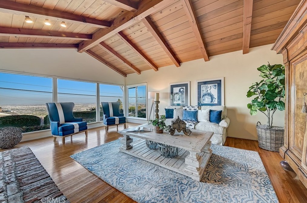 12 Surrey Ln, Palos Verdes Estates, CA 90275
