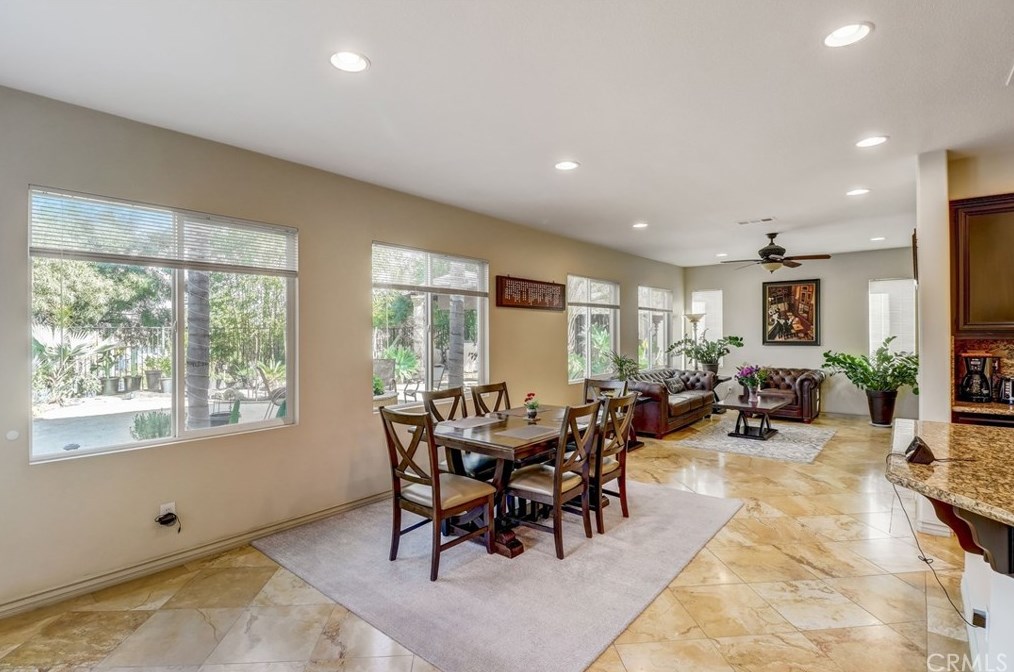 36260 Redbud Ln, Murrieta CA  92562-4382 exterior