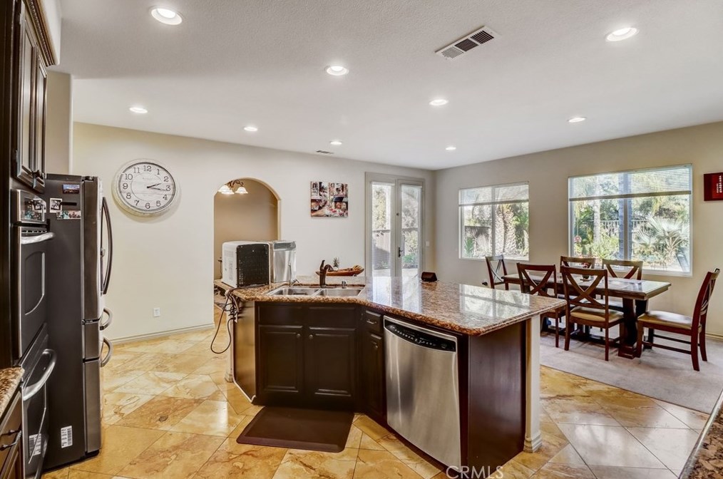 36260 Redbud Ln, Murrieta CA  92562-4382 exterior