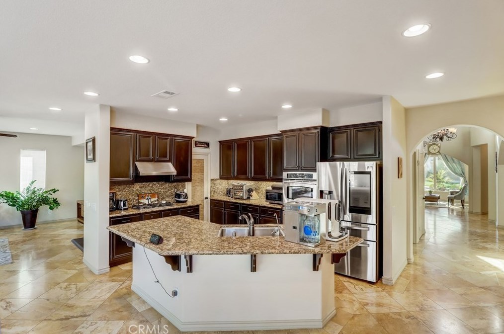 36260 Redbud Ln, Murrieta CA  92562-4382 exterior