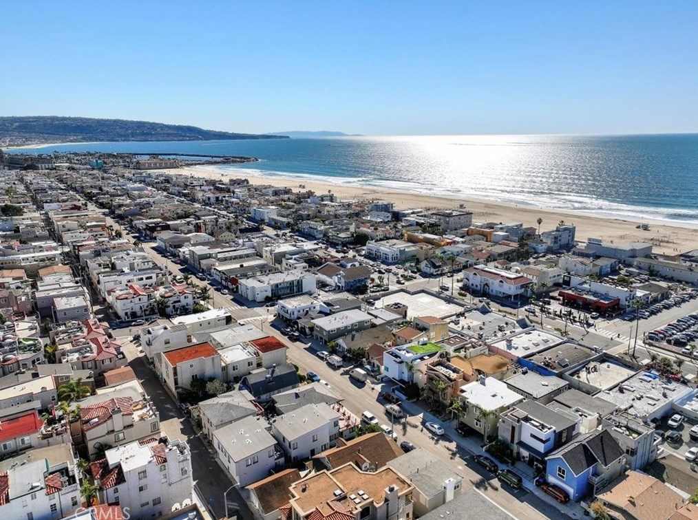 1025 Manhattan Ave, Hermosa Beach, CA 90254