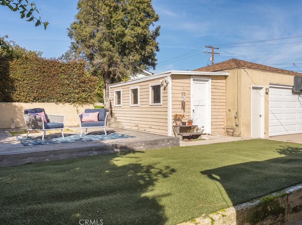 425 Maple Ave, El Segundo CA 90245-3321 exterior