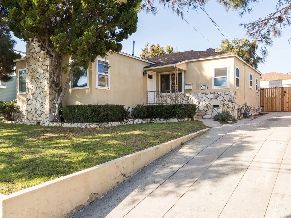425 Maple Ave, El Segundo, CA 90245-2423