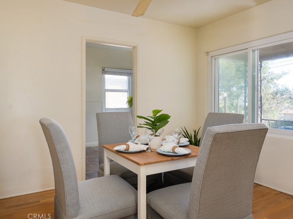 425 Maple Ave, El Segundo CA 90245-3321 exterior