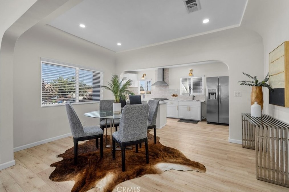 826 104th St, Los Angeles CA  90044-4408 exterior