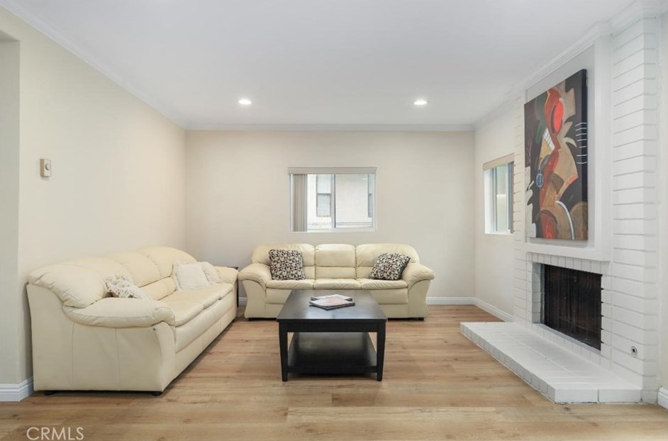 20 Seaview Dr, Palos Verdes Estates, CA 90274-5706