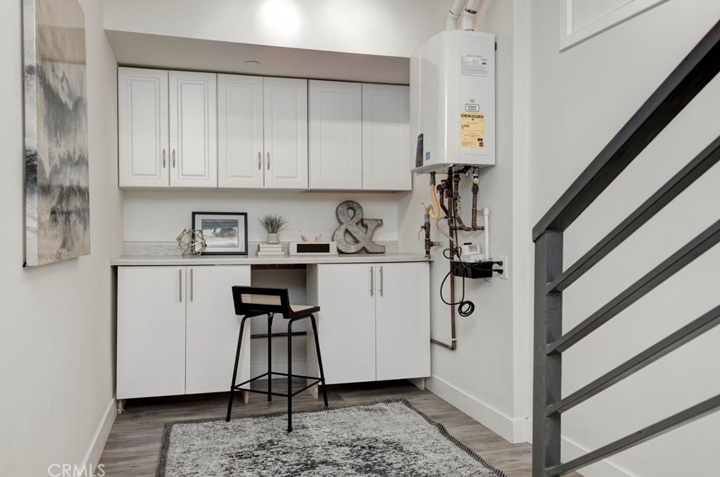 6160 Pacific Coast Hwy, Redondo Beach CA  90277-5907 exterior