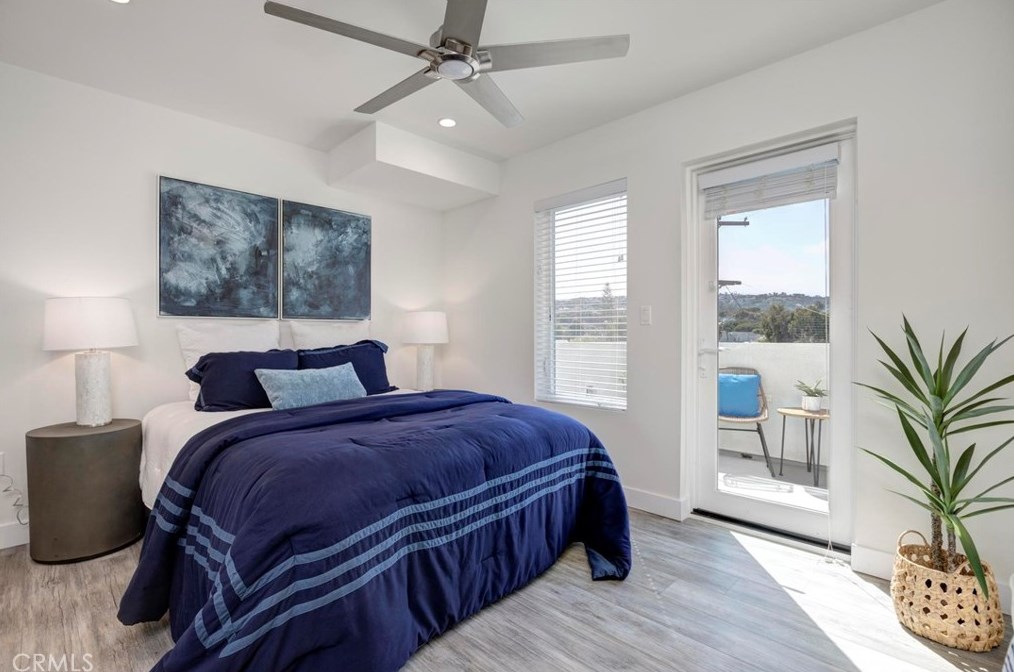 6160 Pacific Coast Hwy, Redondo Beach CA  90277-5907 exterior