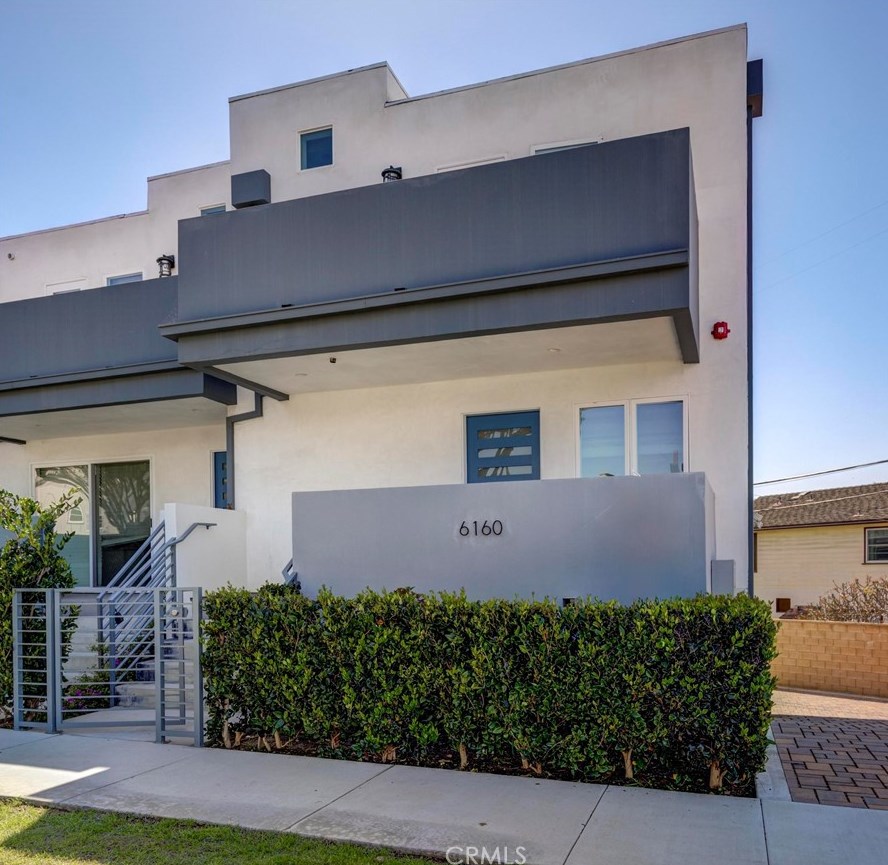 6160 Pacific Coast Hwy, Redondo Beach CA  90277-5907 exterior