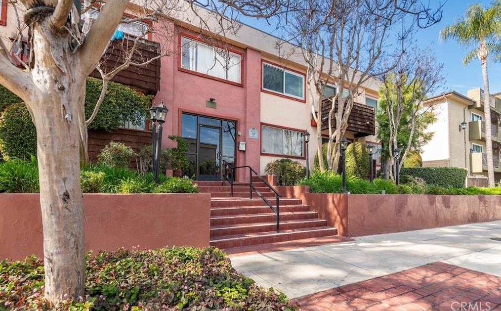 5403 Newcastle Ave #70, Van Nuys, CA 91316