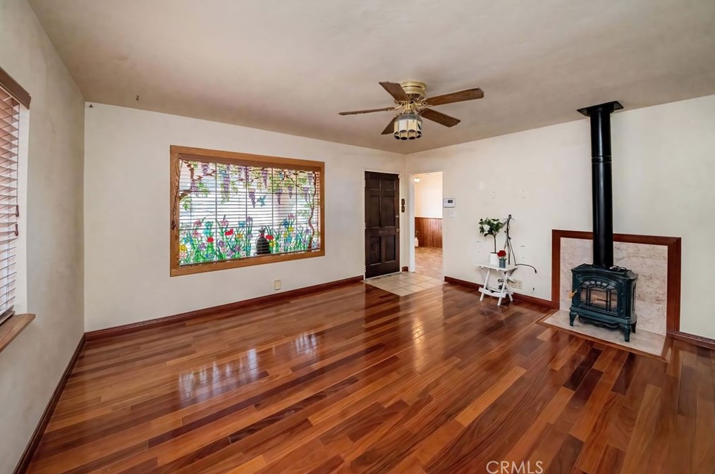 1525 W 219th St, Torrance, CA 90501