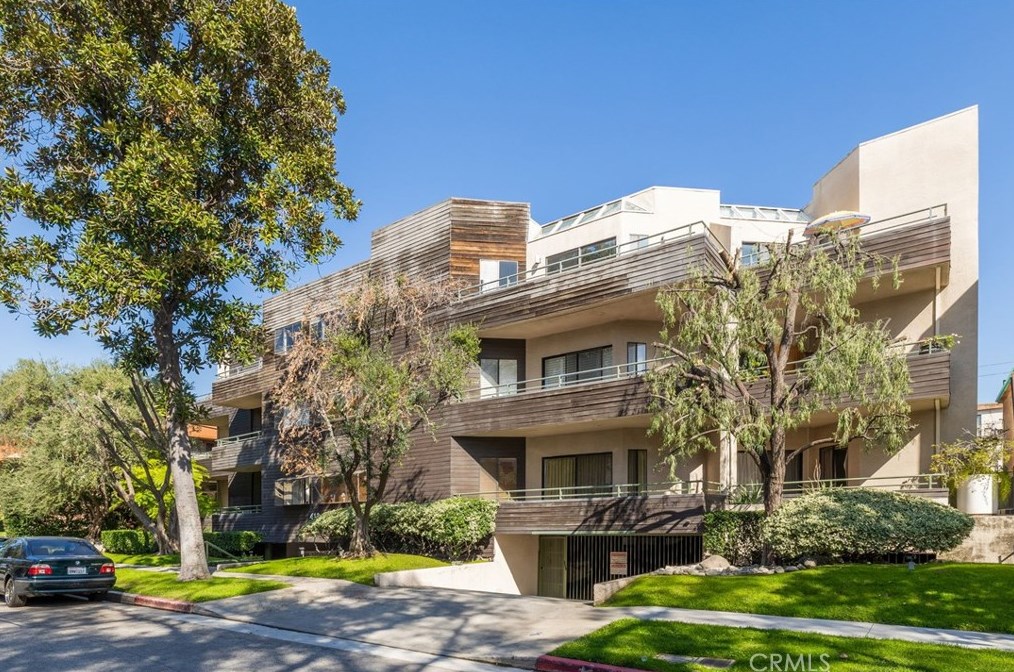412 N Kenwood St #301, Glendale, CA 91206