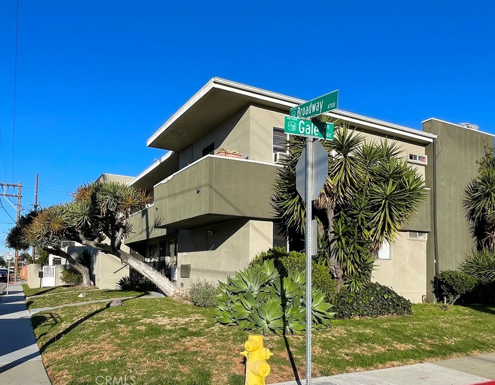 4755 W Broadway, Hawthorne, CA 90250